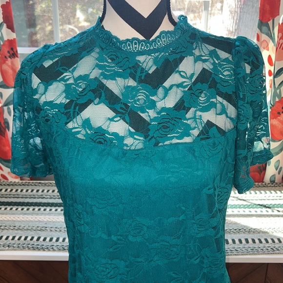 Torrid Teal Stretch Lace Crew Neck Puff Sleeve Top Size 00 - Picture 6 of 12